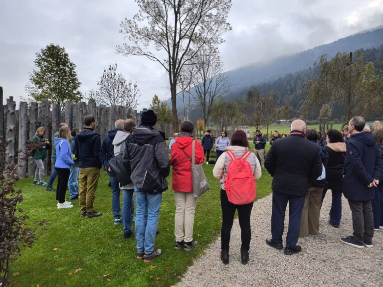 Visita al sito palafitticolo di Fiavè